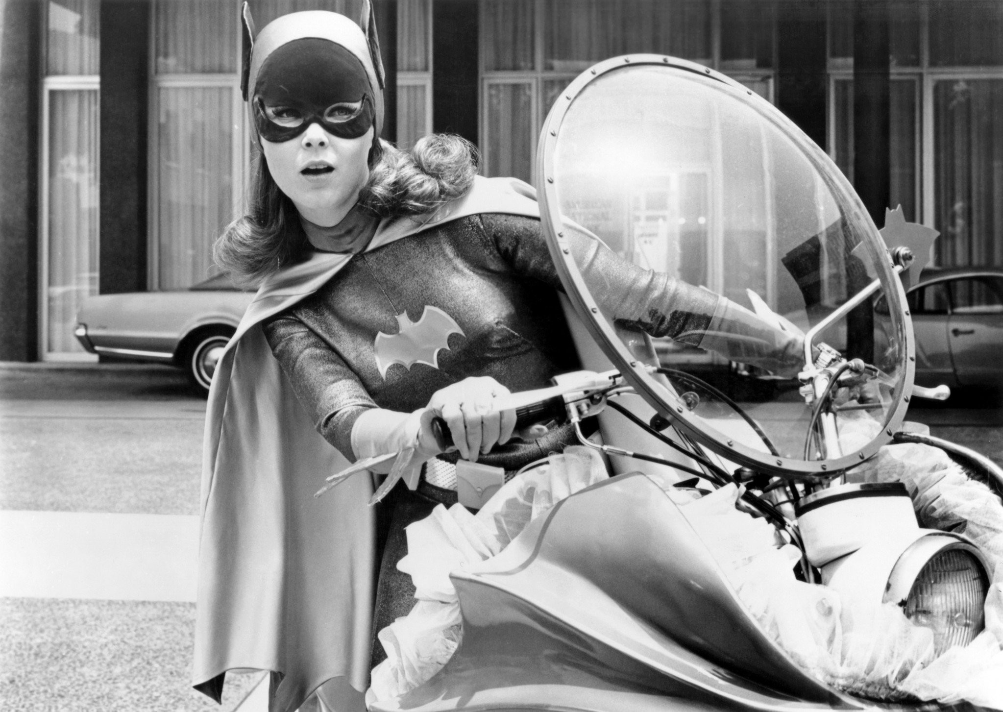 batman-yvonne-craig-as-batgirl-1966-68.jpg