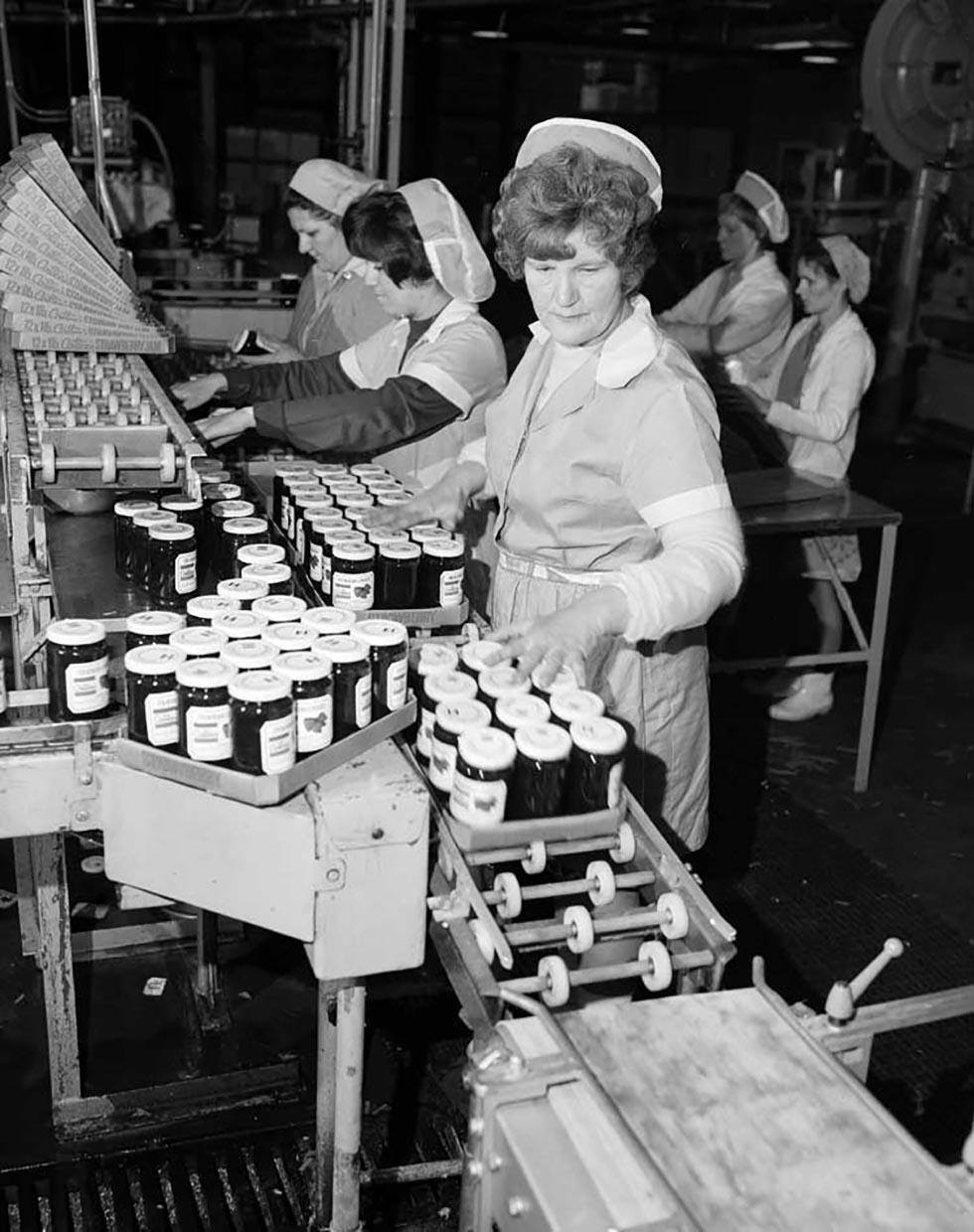 Cottee's Ltd jam factory, Leichhardt 1972.jpg
