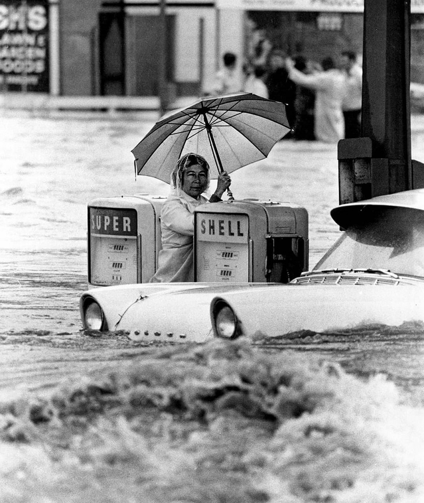 Floods in Granville 1974.jpg