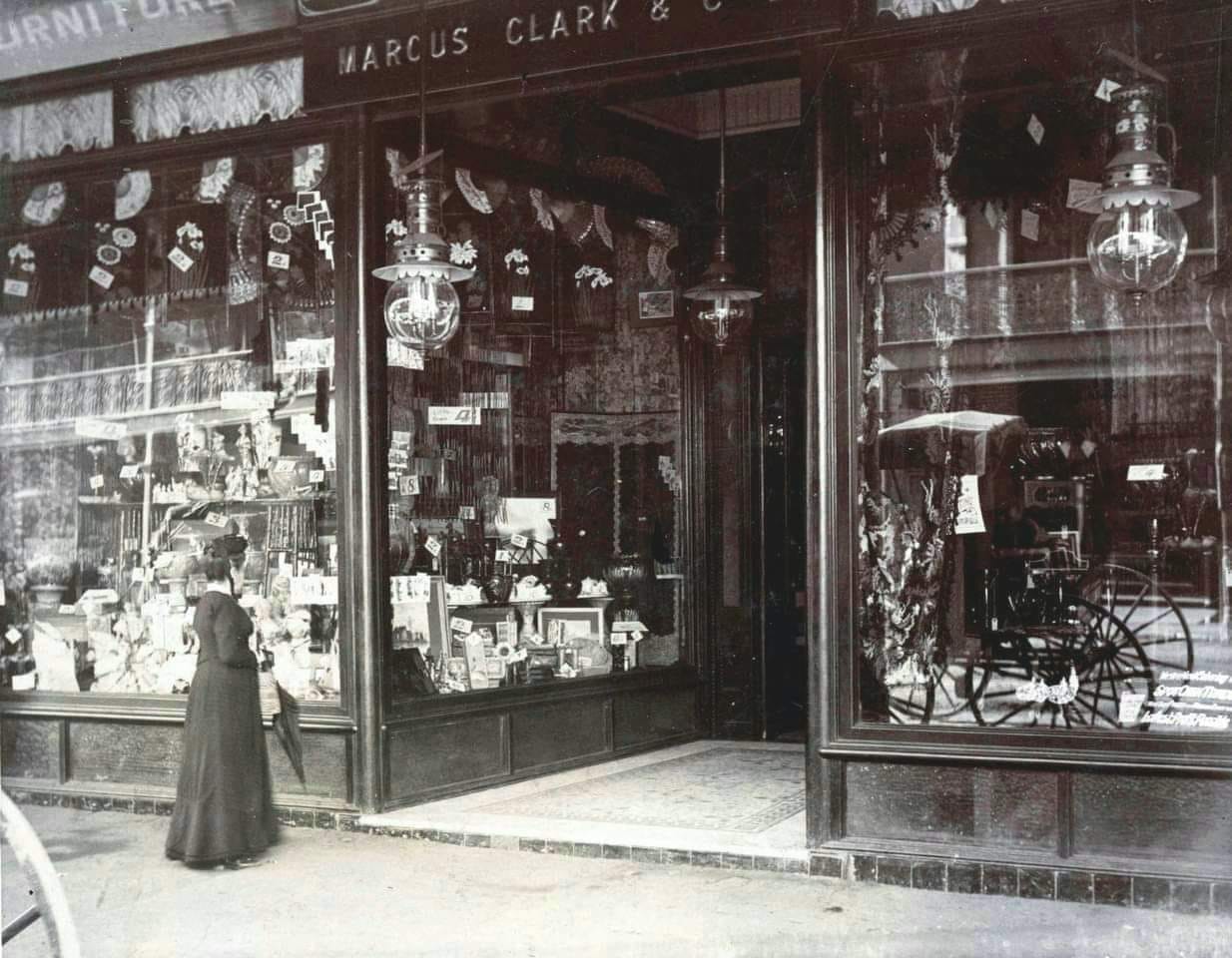 Marcus Clark Store 206-208 King St, Newtown Sydney in 1905.jpg