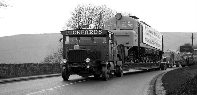 Pickfords heavy haul.jpg