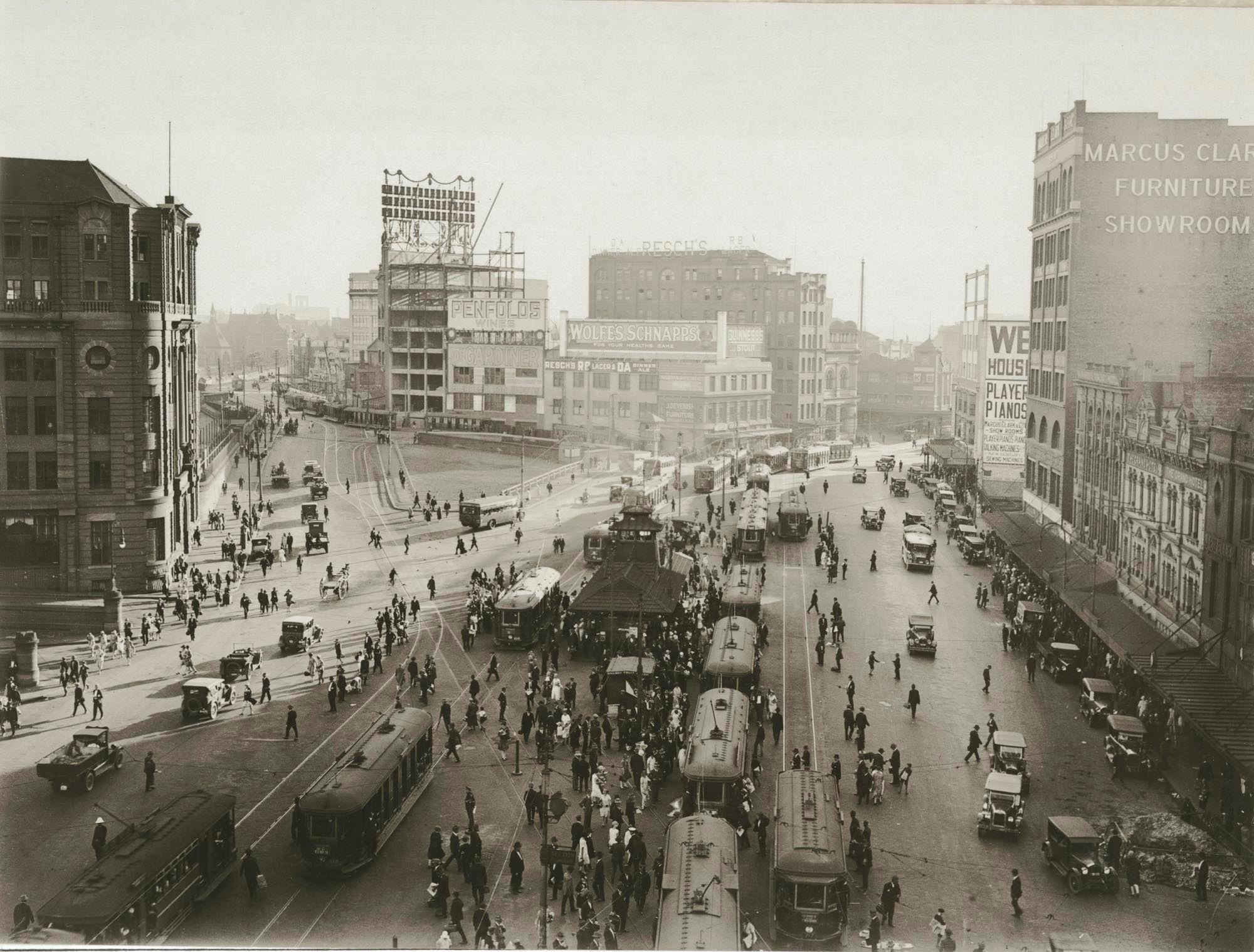 Railway Square, 1927.jpg